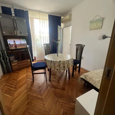 иванови Apartamento Pomorie